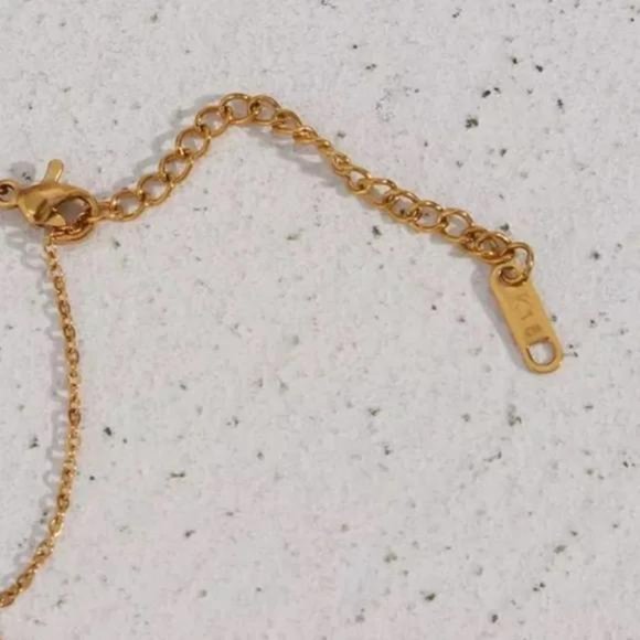 NEW 18K GOLD CHAIN NECKLACE, NICE NECKLACE, CUTE NECKLACE - Picture 6 of 6